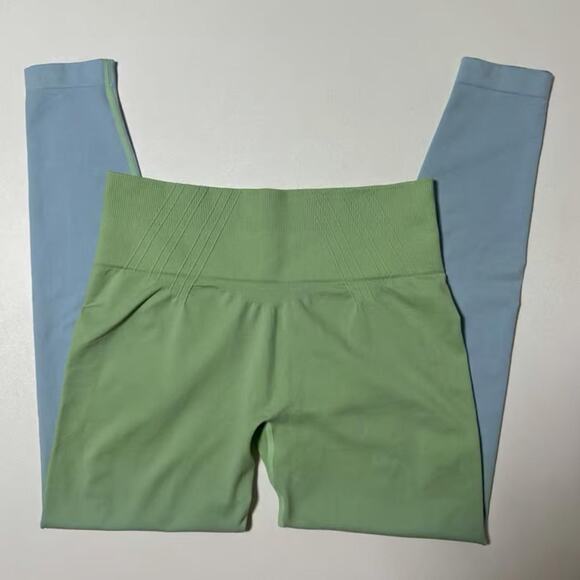 Buffbunny Collection Form Seamless Leggings - Picture 3 of 6